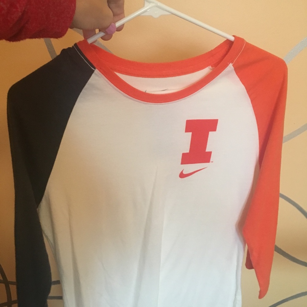 3/4 sleeve shirt